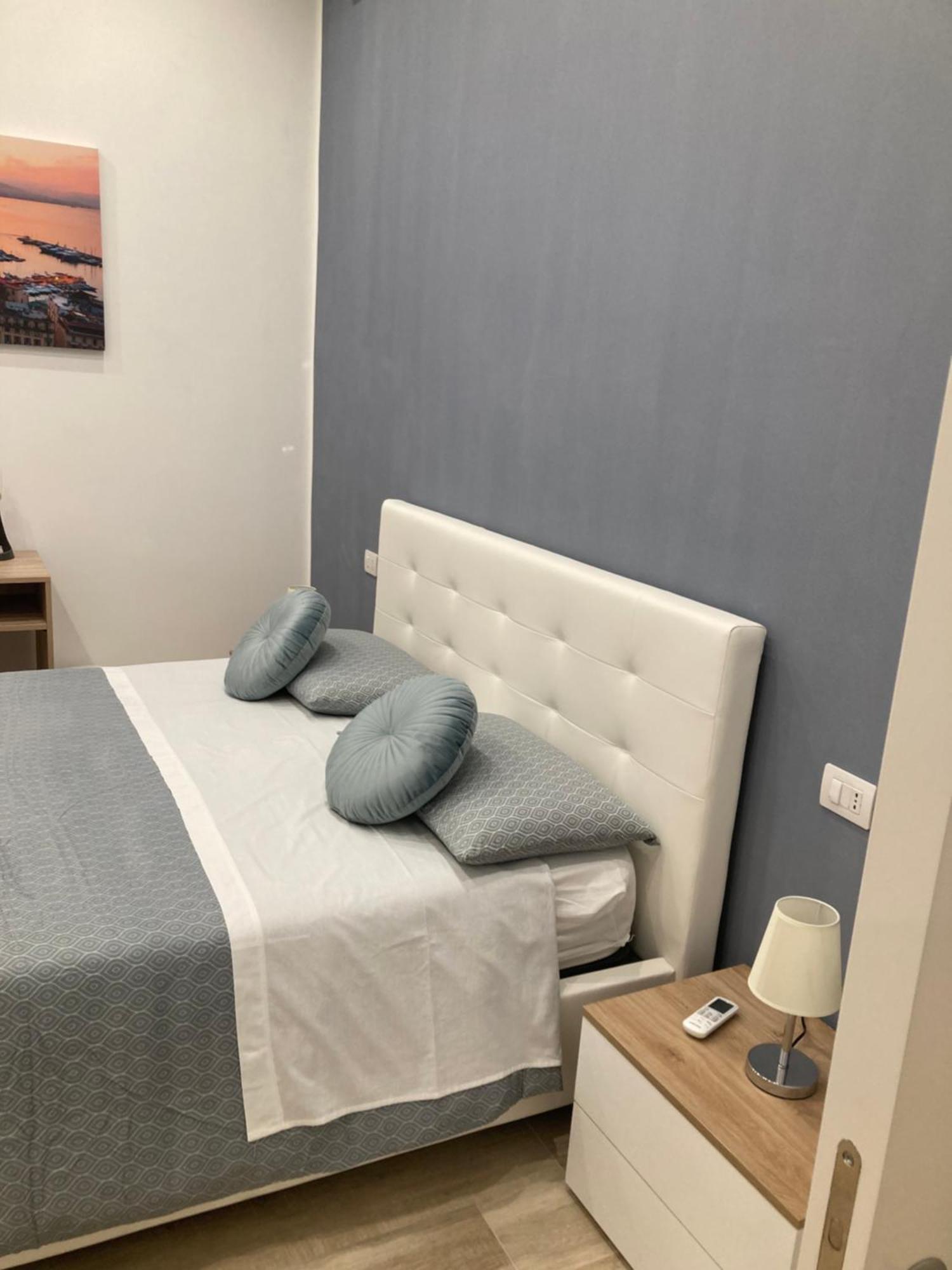 Goldenhouse Otel Napoli Dış mekan fotoğraf